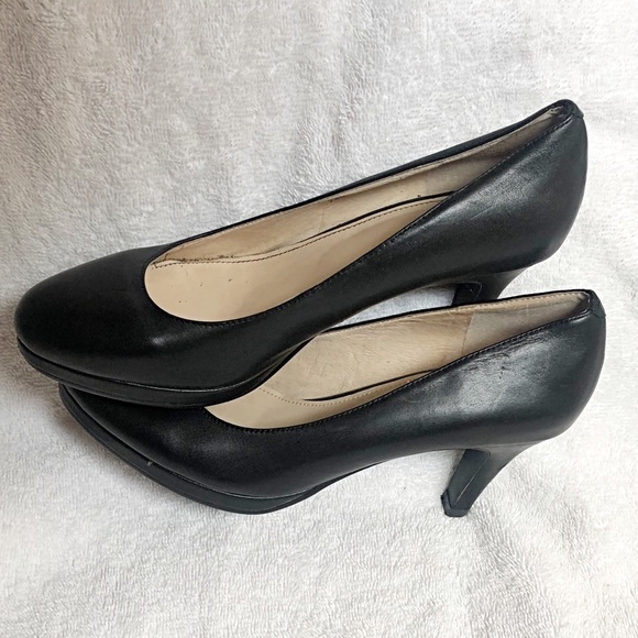 DAPHNE- Gorgeous Black Leather Pumps - Picture 8 of 10